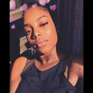 Meet your Posher, Constance adriana